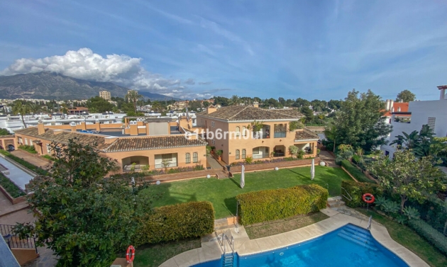 Apartment - Další prodej - Nueva Andalucía - Nueva Andalucía