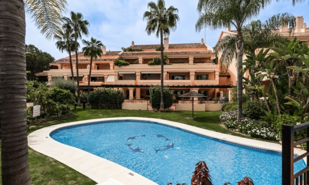 Apartment - Další prodej - Nueva Andalucía - Nueva Andalucía