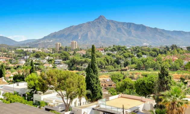 Apartment - Další prodej - Nueva Andalucía - Nueva Andalucía