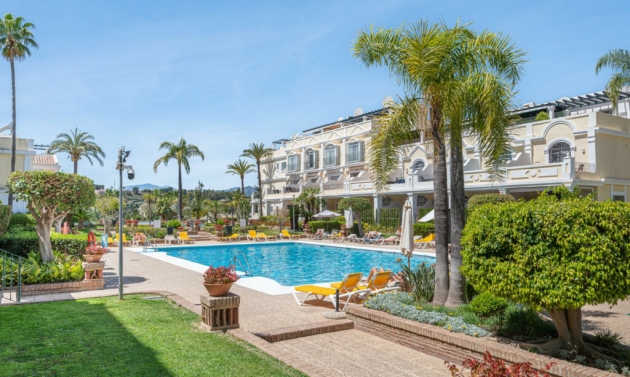 Apartment - Další prodej - Nueva Andalucía - Nueva Andalucía
