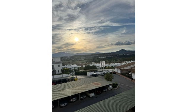 Apartment - Resale - Estepona - CDS-30224