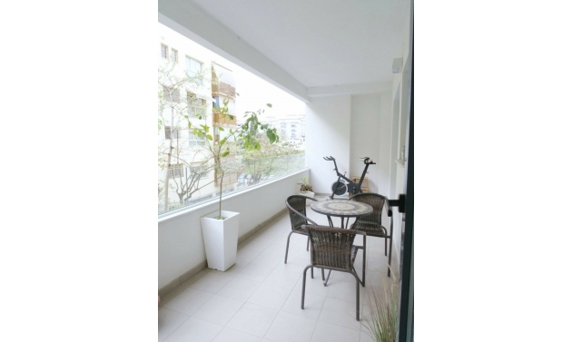 Apartment - Resale - Estepona - Estepona