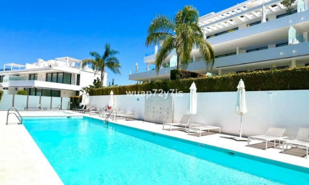 Apartment - Resale - Estepona - Estepona