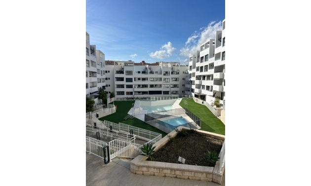 Apartment - Resale - Estepona - Estepona