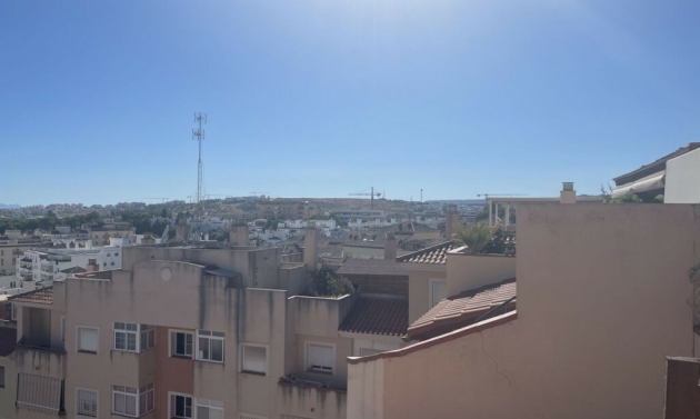 Apartment - Resale - Estepona - Estepona