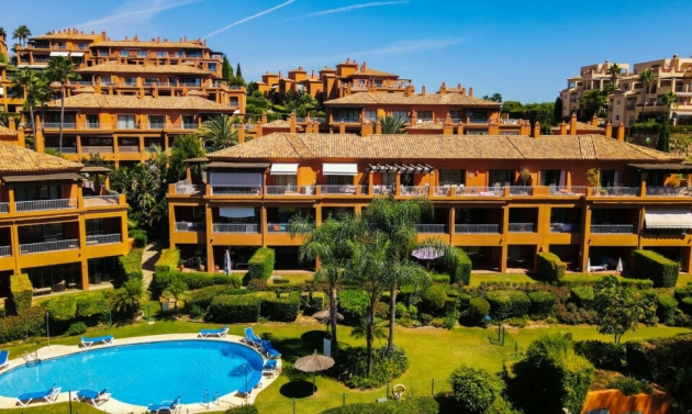 Apartment - Resale - Estepona - Estepona