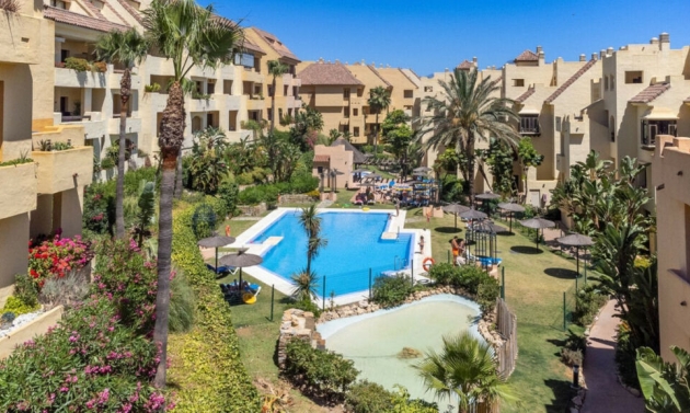 Apartment - Resale - La Duquesa -
                La Duquesa