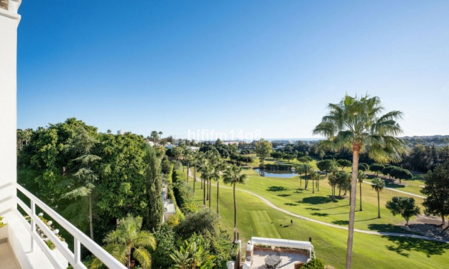 Apartment - Resale - Nueva Andalucía - Nueva Andalucía