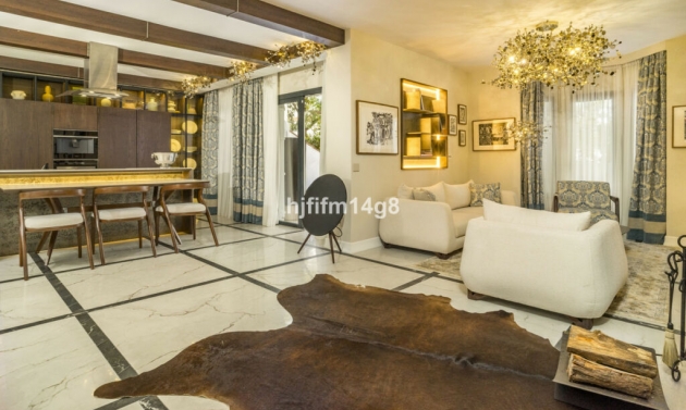 Apartment - Resale - Nueva Andalucía - Nueva Andalucía