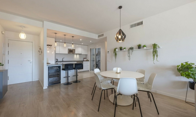 Apartment - Resale - Nueva Andalucía - Nueva Andalucía
