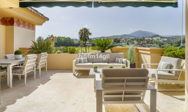 Apartment - Resale - Nueva Andalucía - Nueva Andalucía