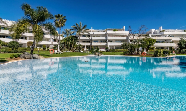 Apartment - Resale - Nueva Andalucía - Nueva Andalucía