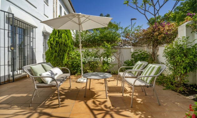 Apartment - Resale - Nueva Andalucía - Nueva Andalucía
