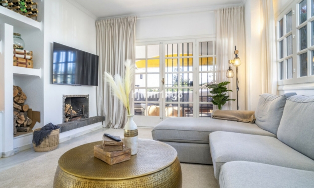 Apartment - Resale - Nueva Andalucía - Nueva Andalucía