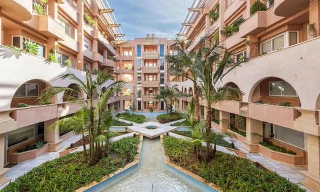 Apartment - Resale - Nueva Andalucía - Nueva Andalucía
