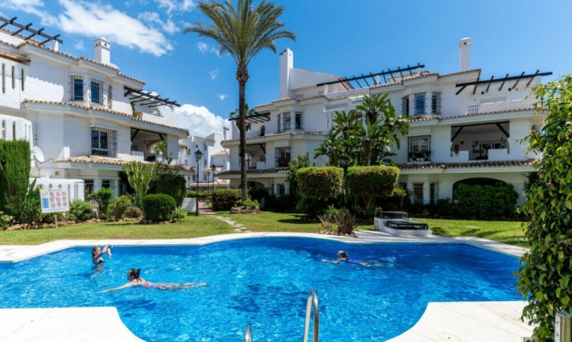 Apartment - Resale - Nueva Andalucía - Nueva Andalucía