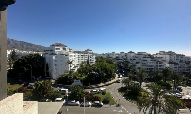 Apartment - Resale - Puerto Banús - Puerto Banús