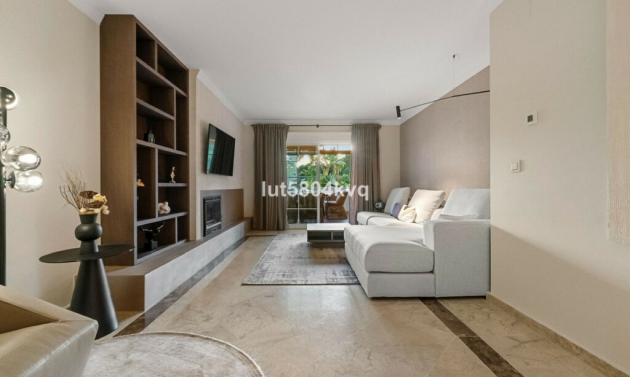 Apartment - Resale - The Golden Mile - The Golden Mile