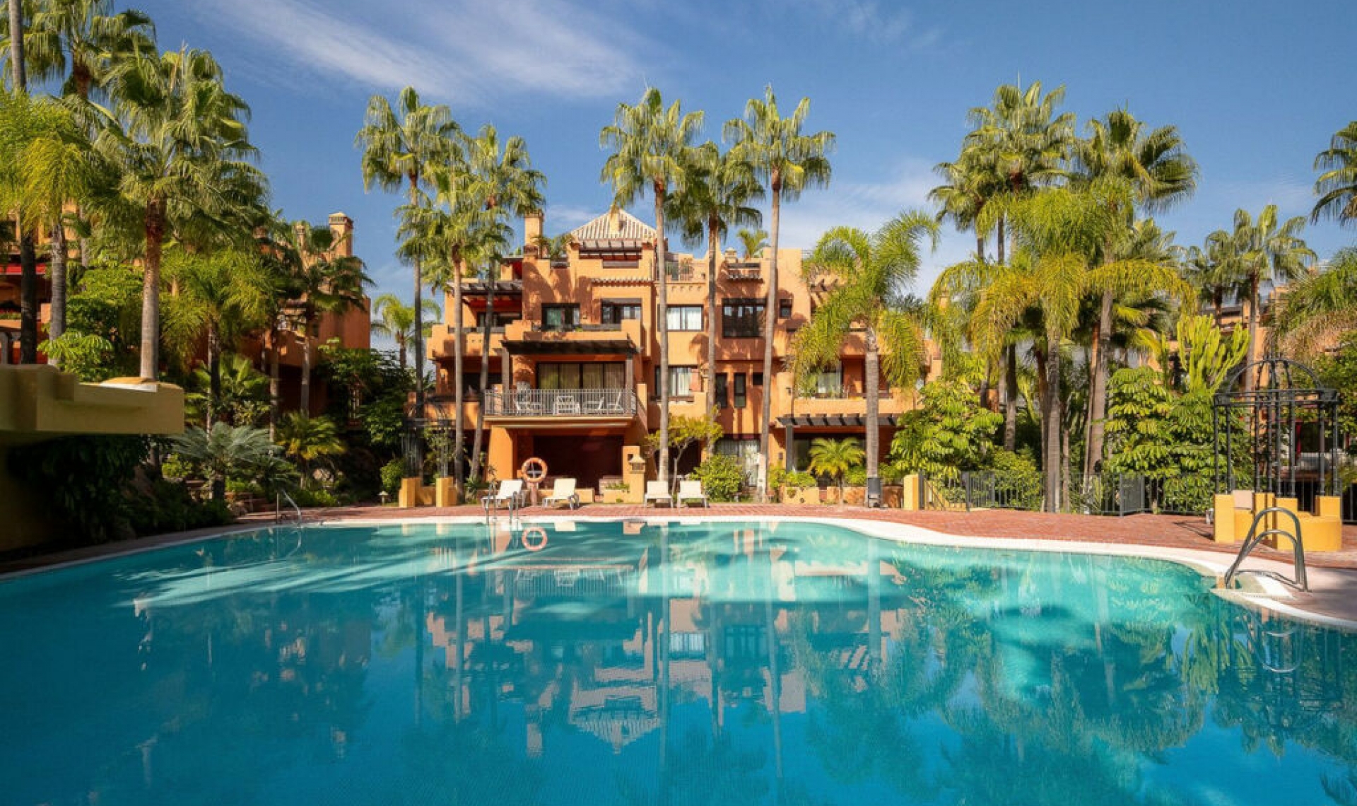 Další prodej - Apartment -
Aloha