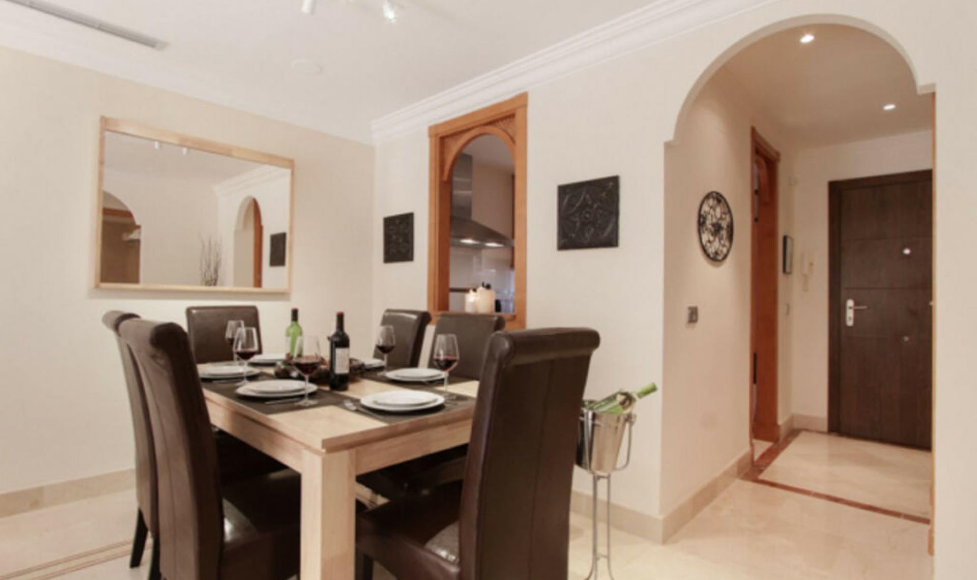 Další prodej - Apartment -
Aloha