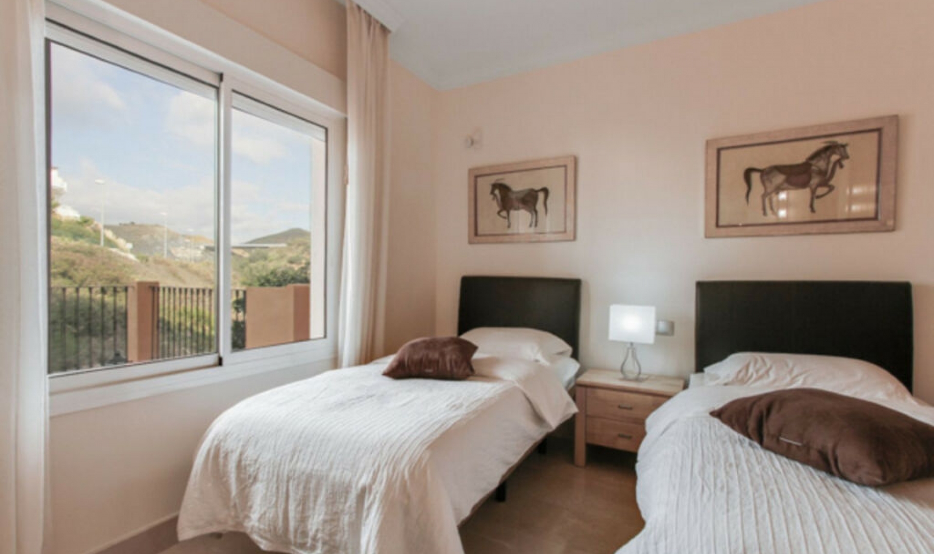 Další prodej - Apartment -
Aloha