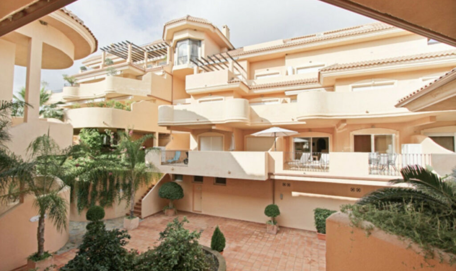 Další prodej - Apartment -
Aloha