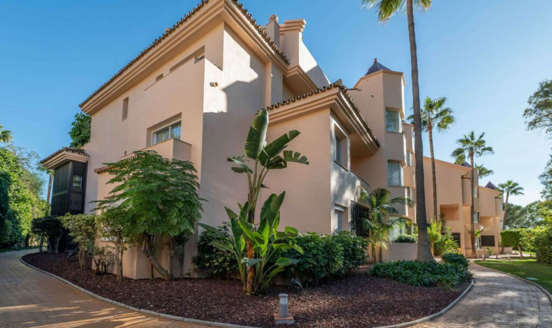 Další prodej - Apartment -
Aloha