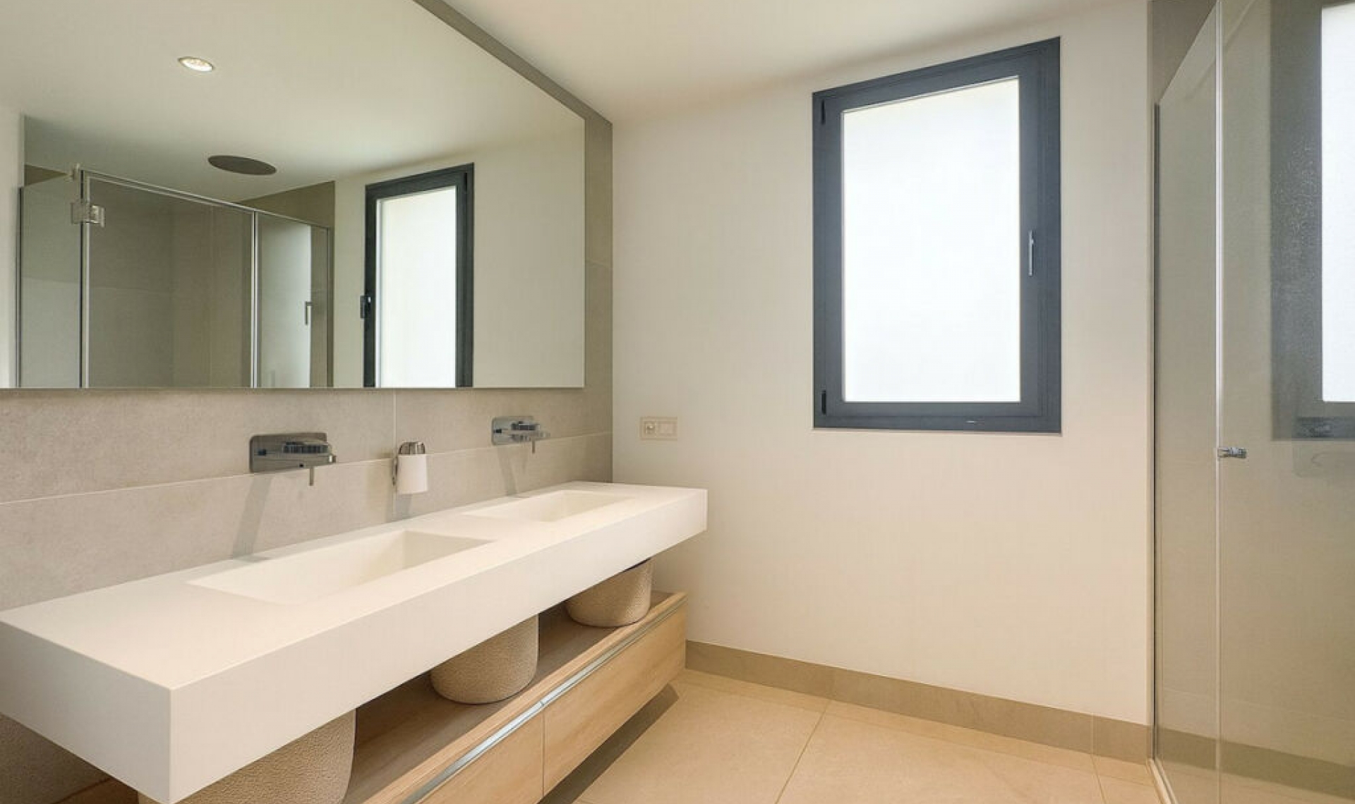 Další prodej - Apartment -
Artola
