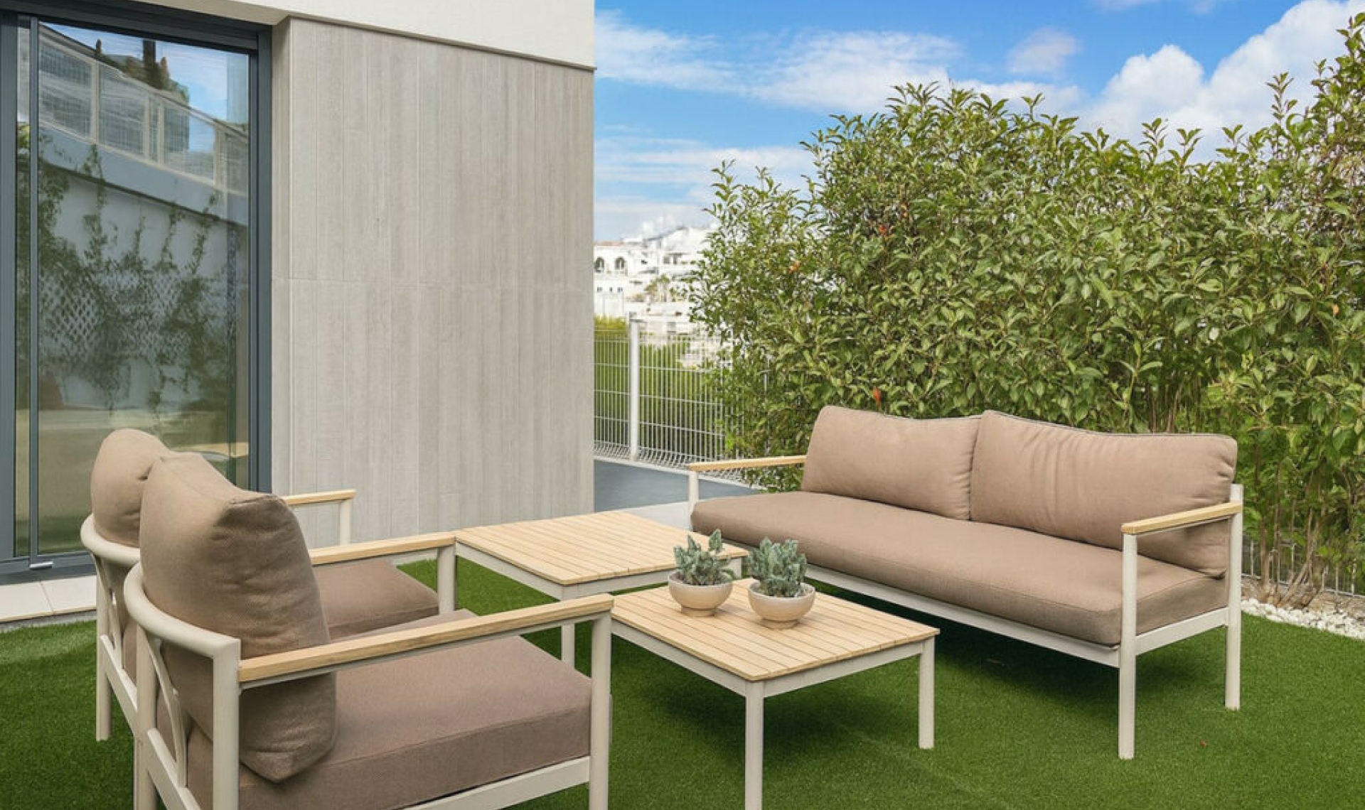 Další prodej - Apartment -
Artola