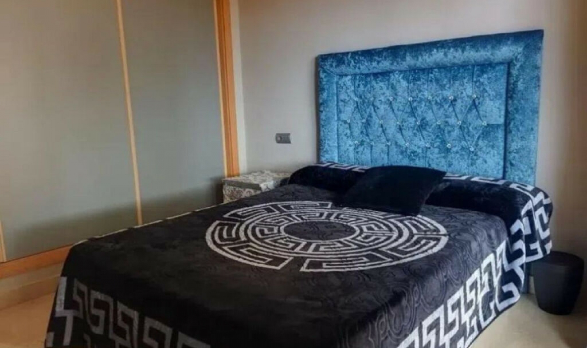 Další prodej - Apartment -
Bel Air