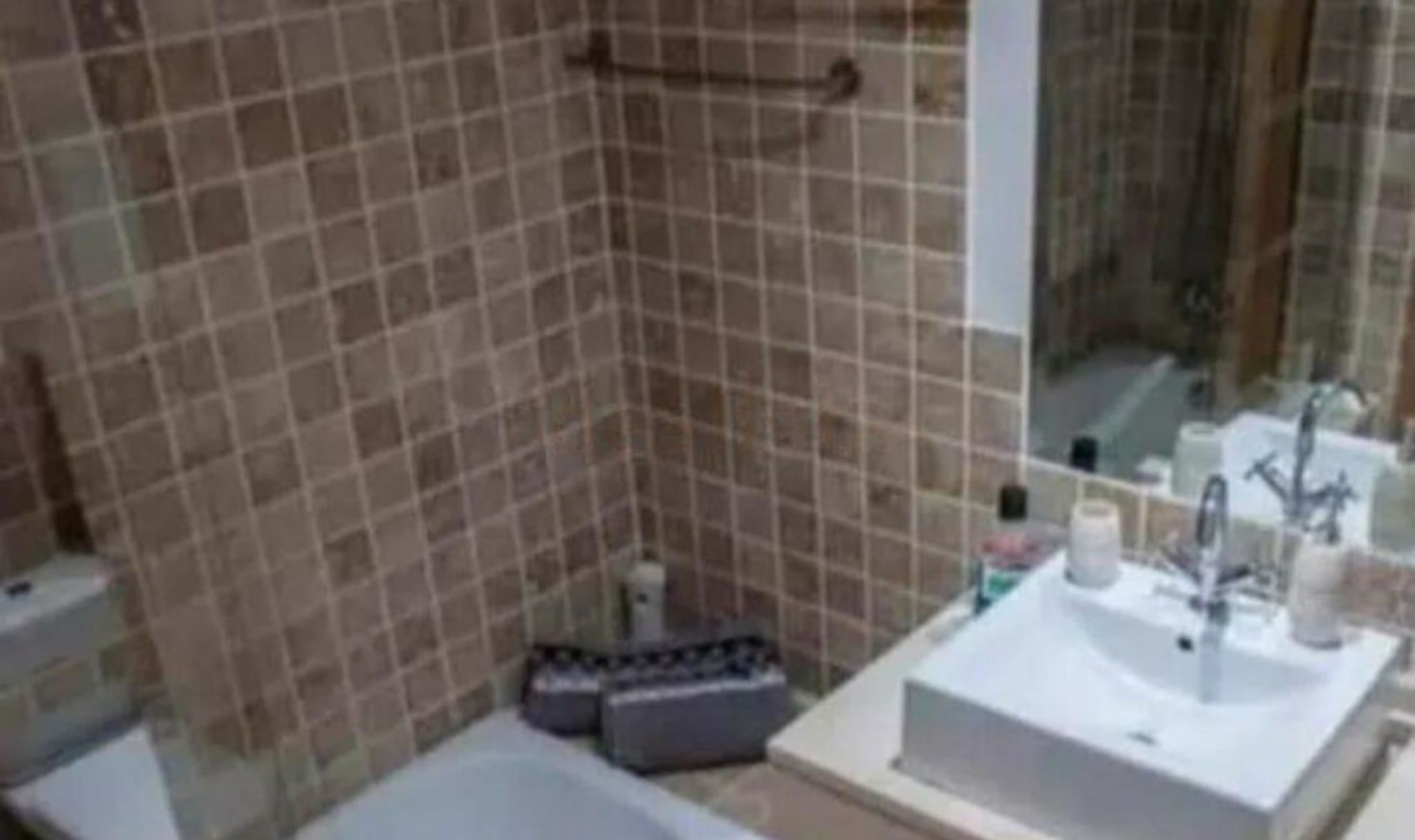 Další prodej - Apartment -
Bel Air