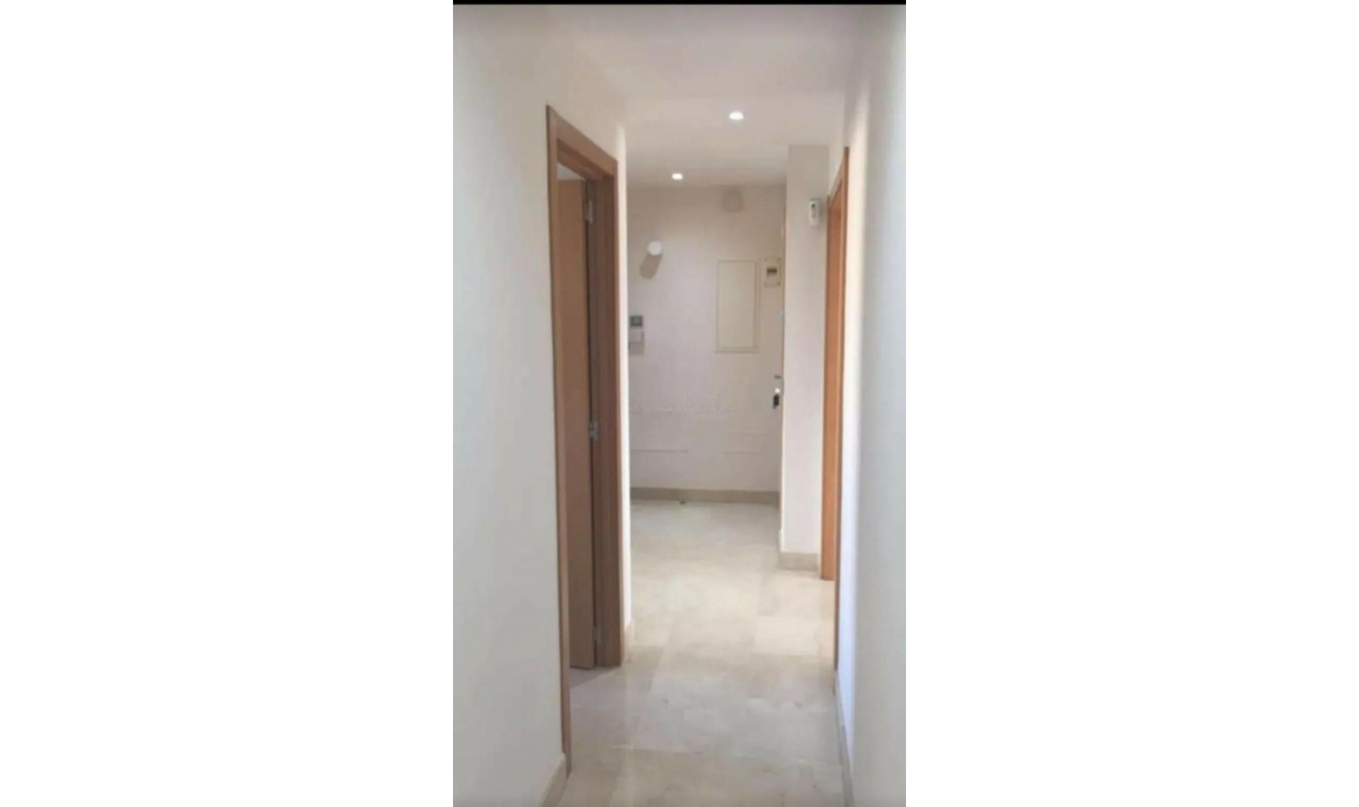 Další prodej - Apartment -
Bel Air