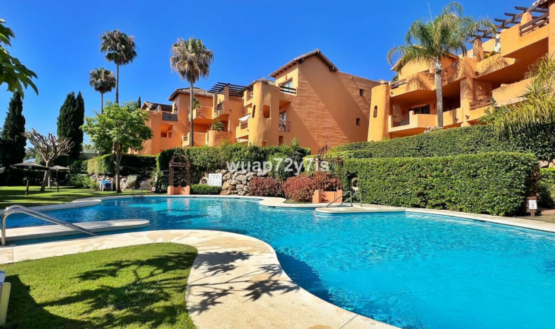 Další prodej - Apartment -
Bel Air