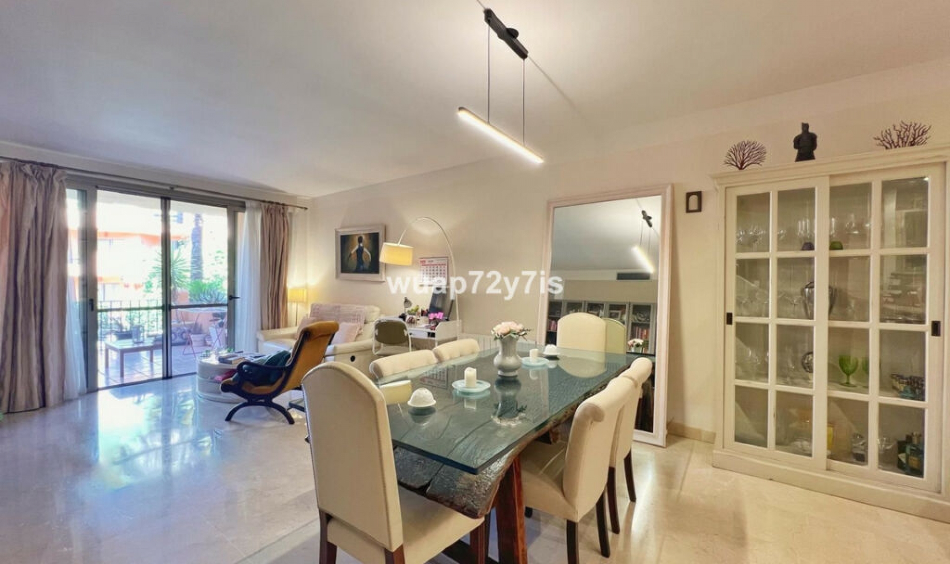 Další prodej - Apartment -
Bel Air