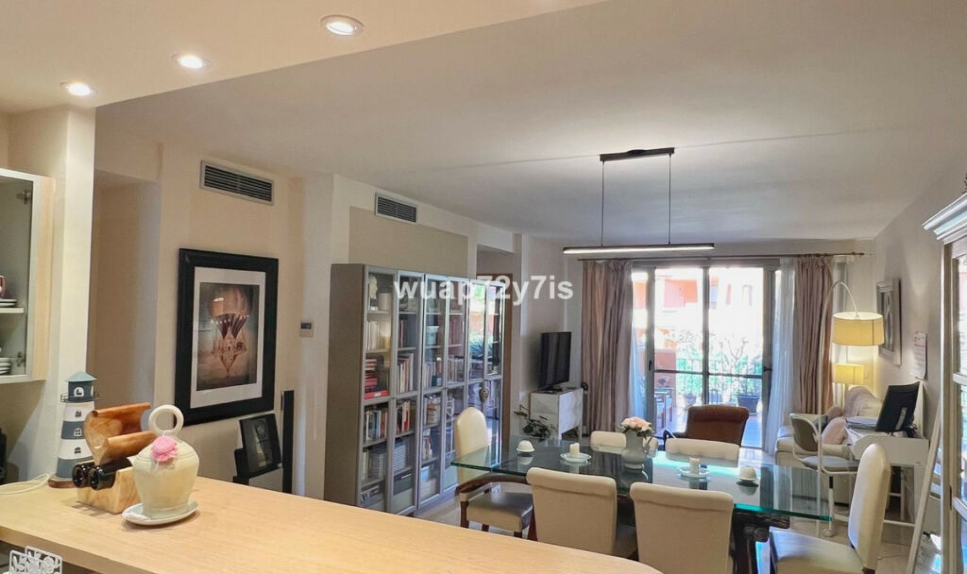Další prodej - Apartment -
Bel Air