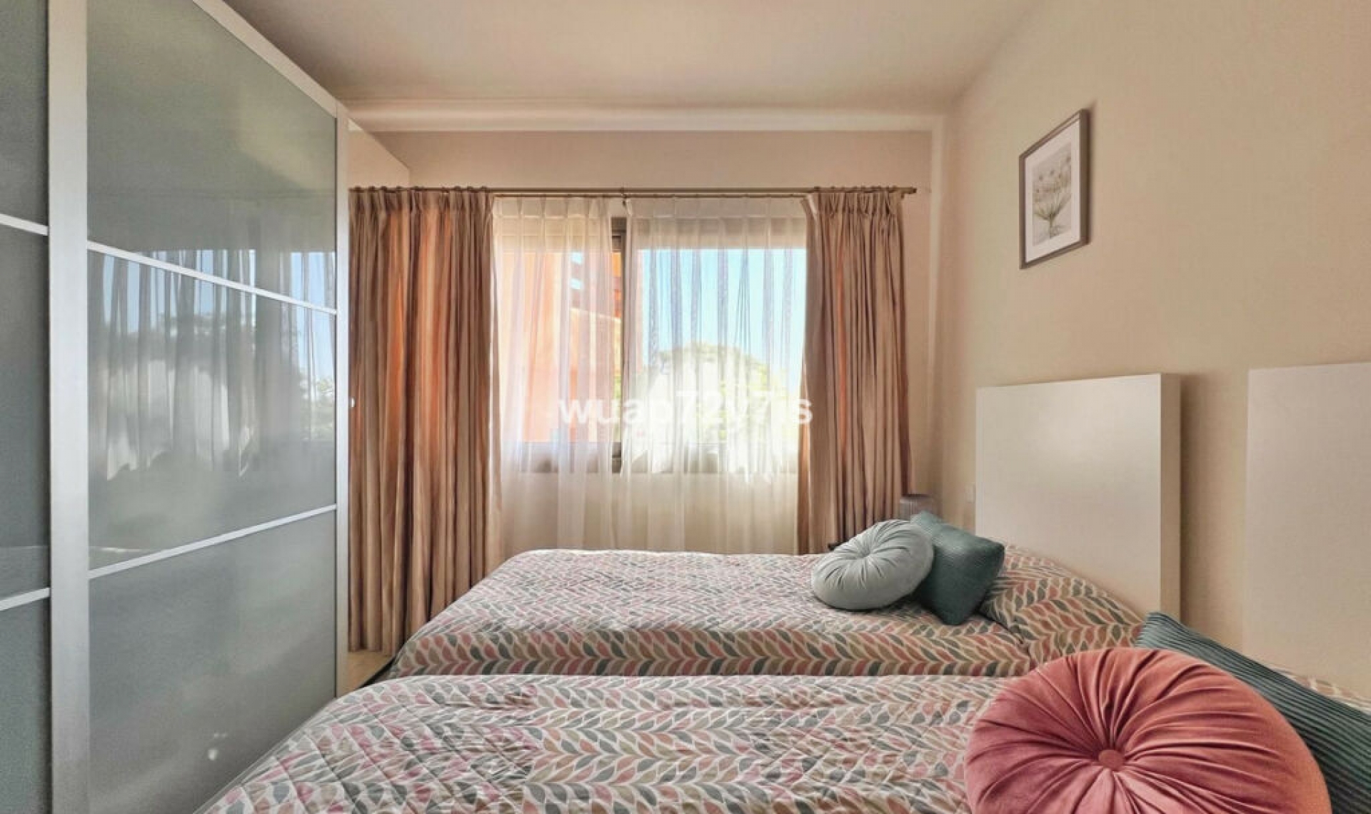 Další prodej - Apartment -
Bel Air