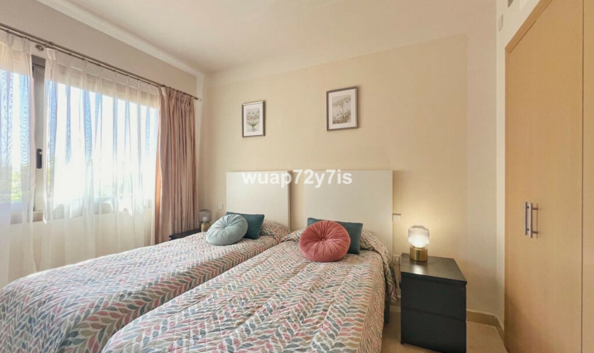 Další prodej - Apartment -
Bel Air
