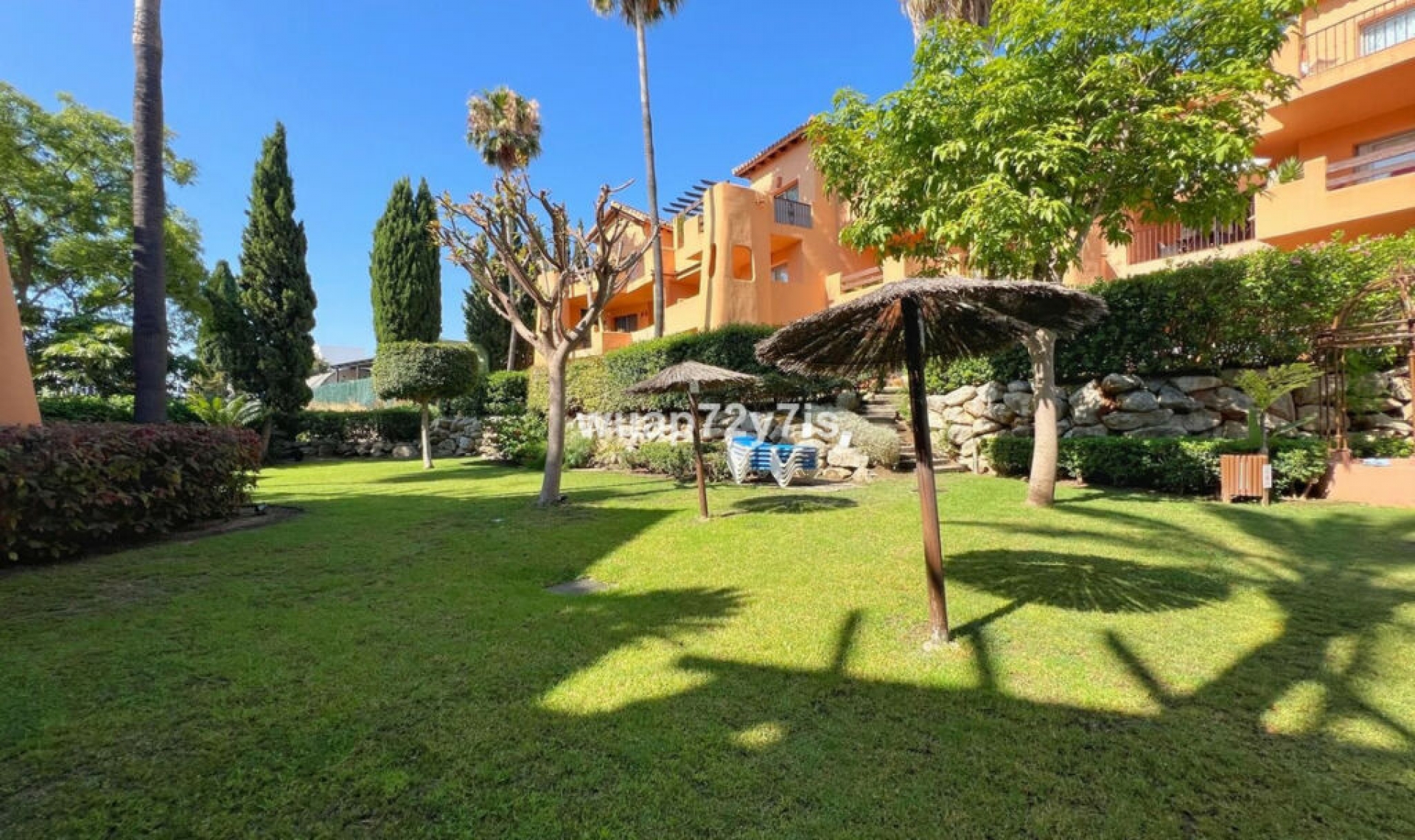 Další prodej - Apartment -
Bel Air
