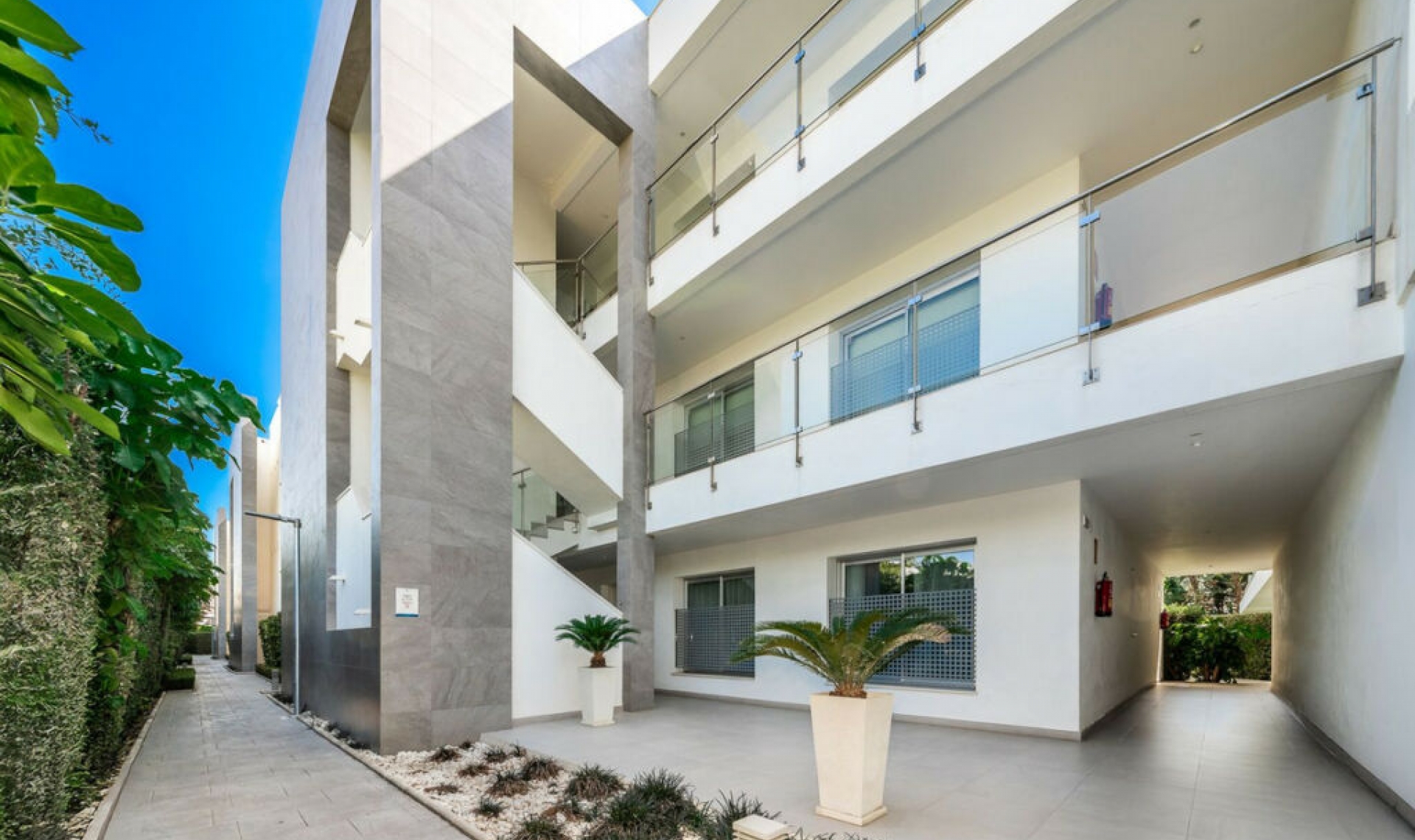 Další prodej - Apartment -
Bel Air