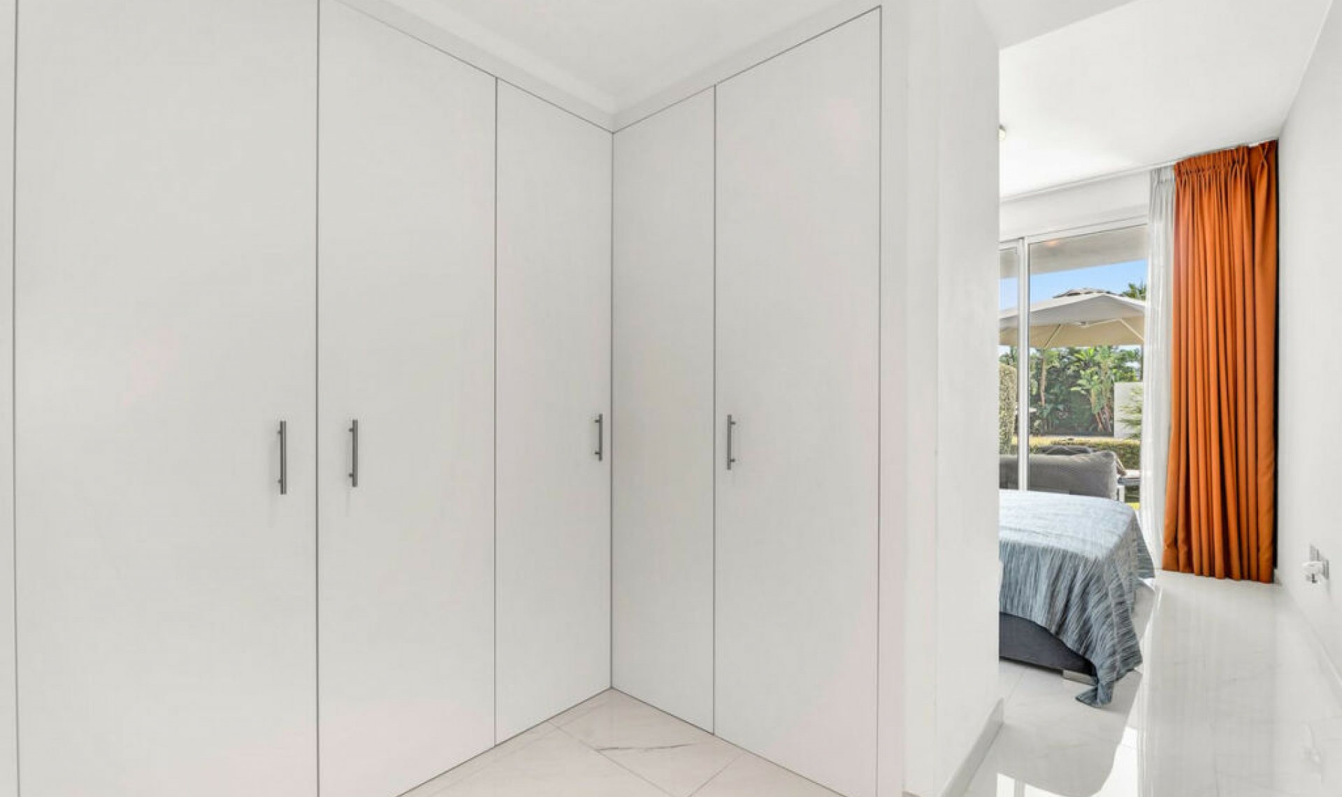 Další prodej - Apartment -
Bel Air