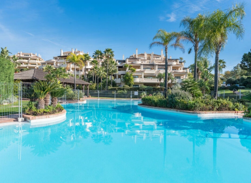 Další prodej - Apartment -
Benahavís
