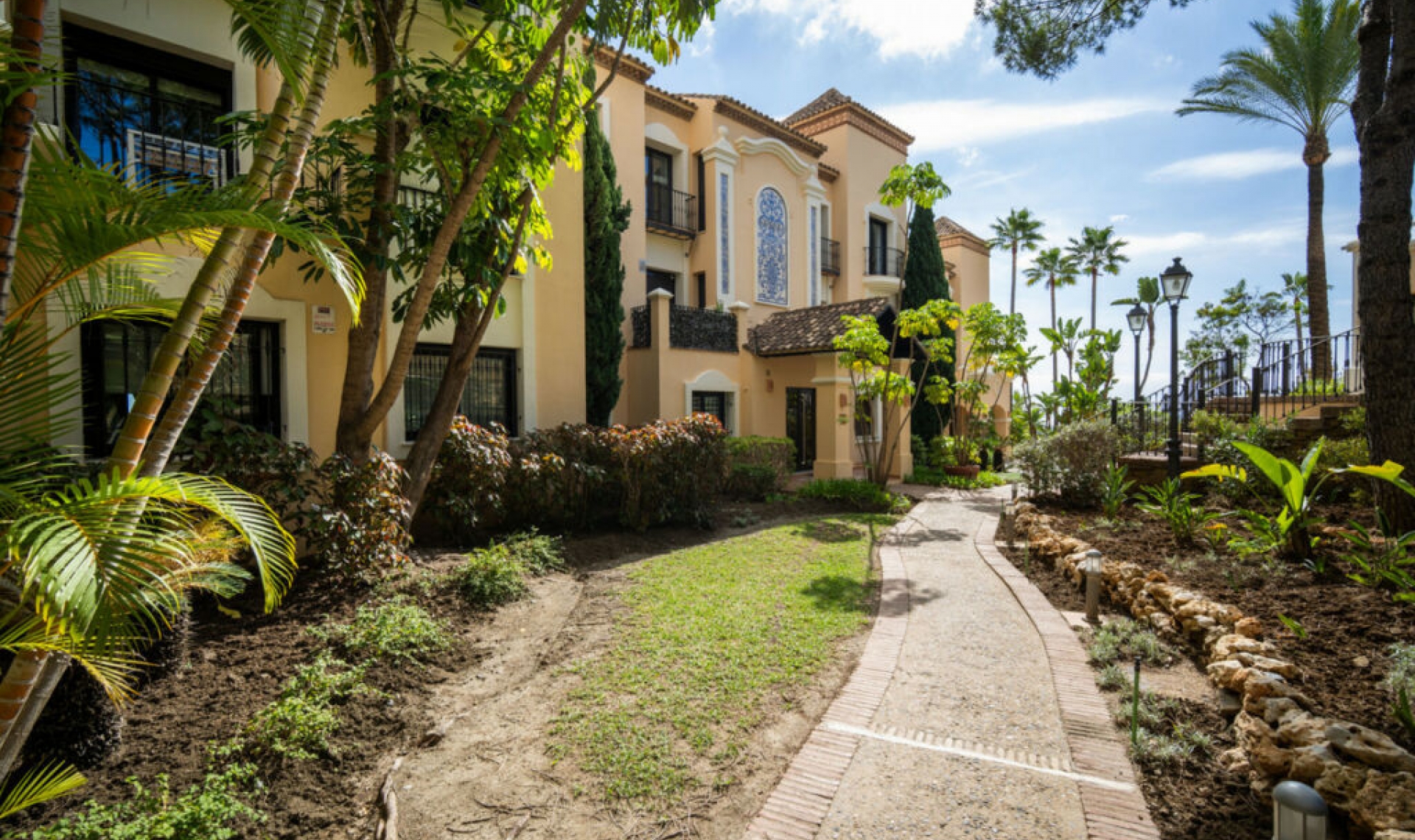 Další prodej - Apartment -
Benahavís