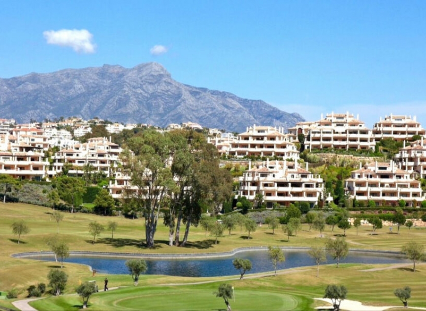 Další prodej - Apartment -
Benahavís