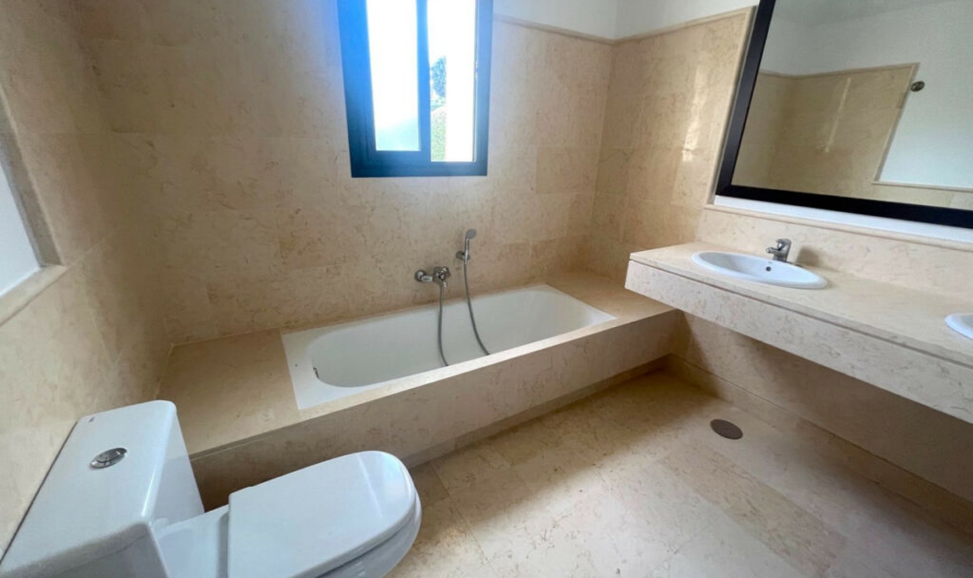 Další prodej - Apartment -
Benahavís