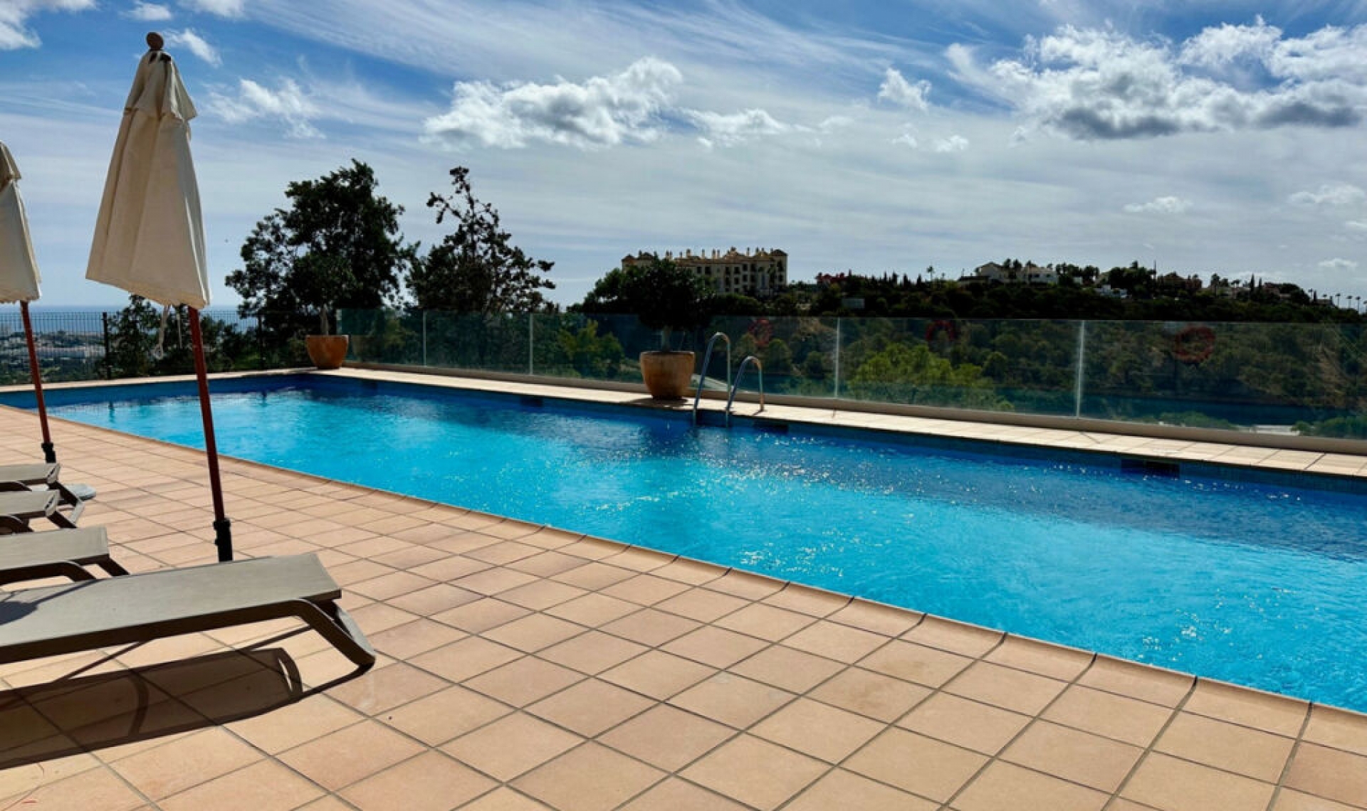 Další prodej - Apartment -
Benahavís