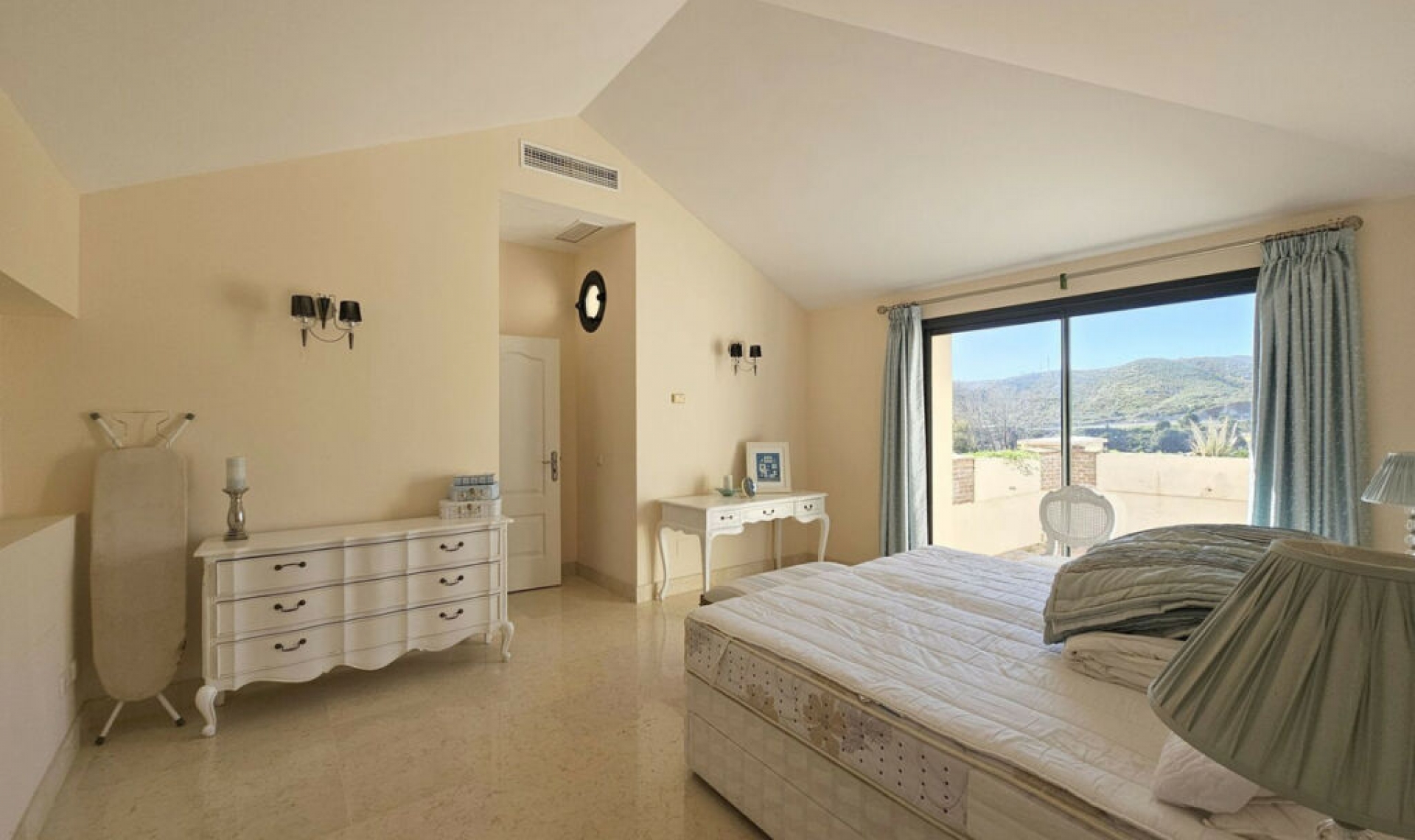 Další prodej - Apartment -
Benahavís