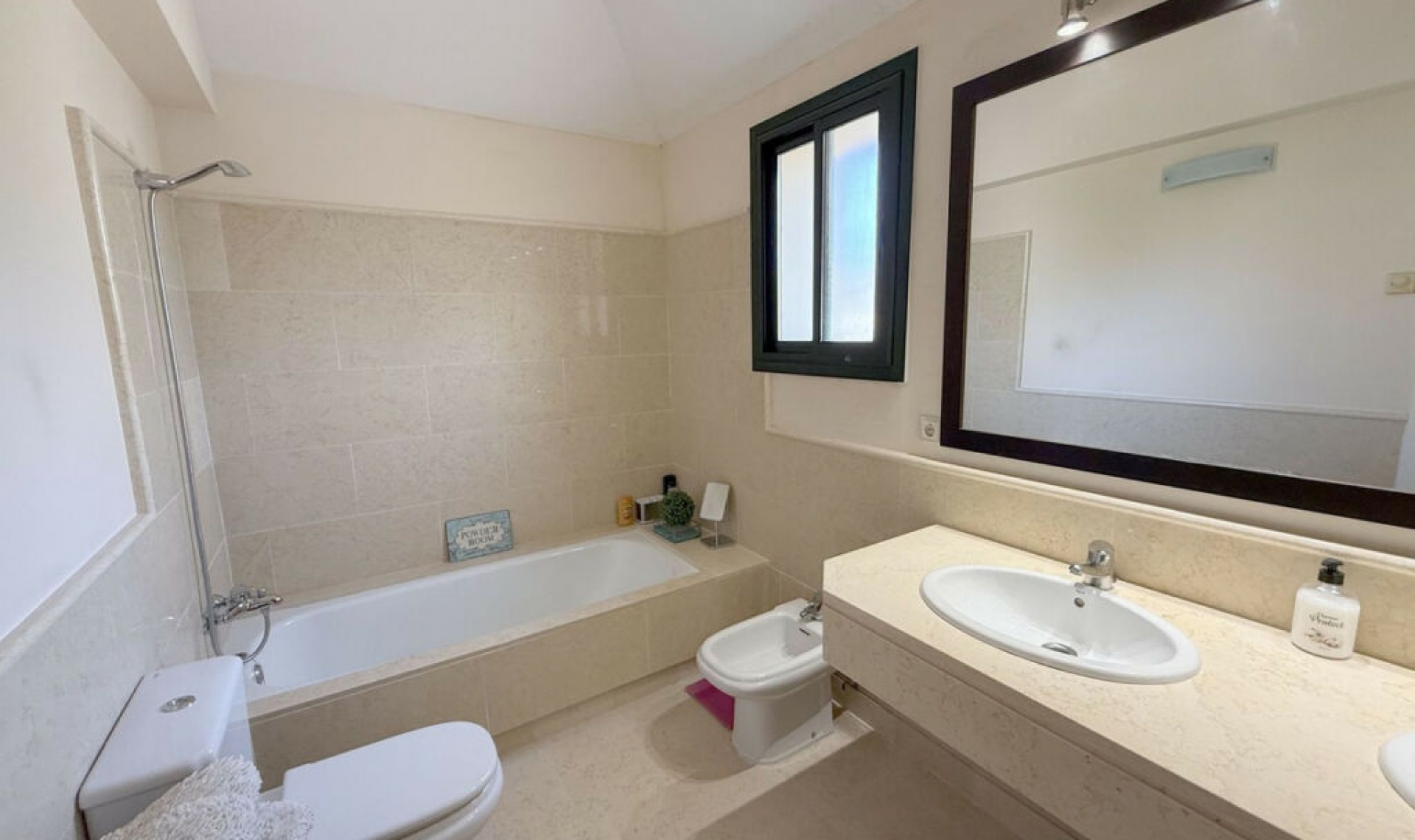 Další prodej - Apartment -
Benahavís