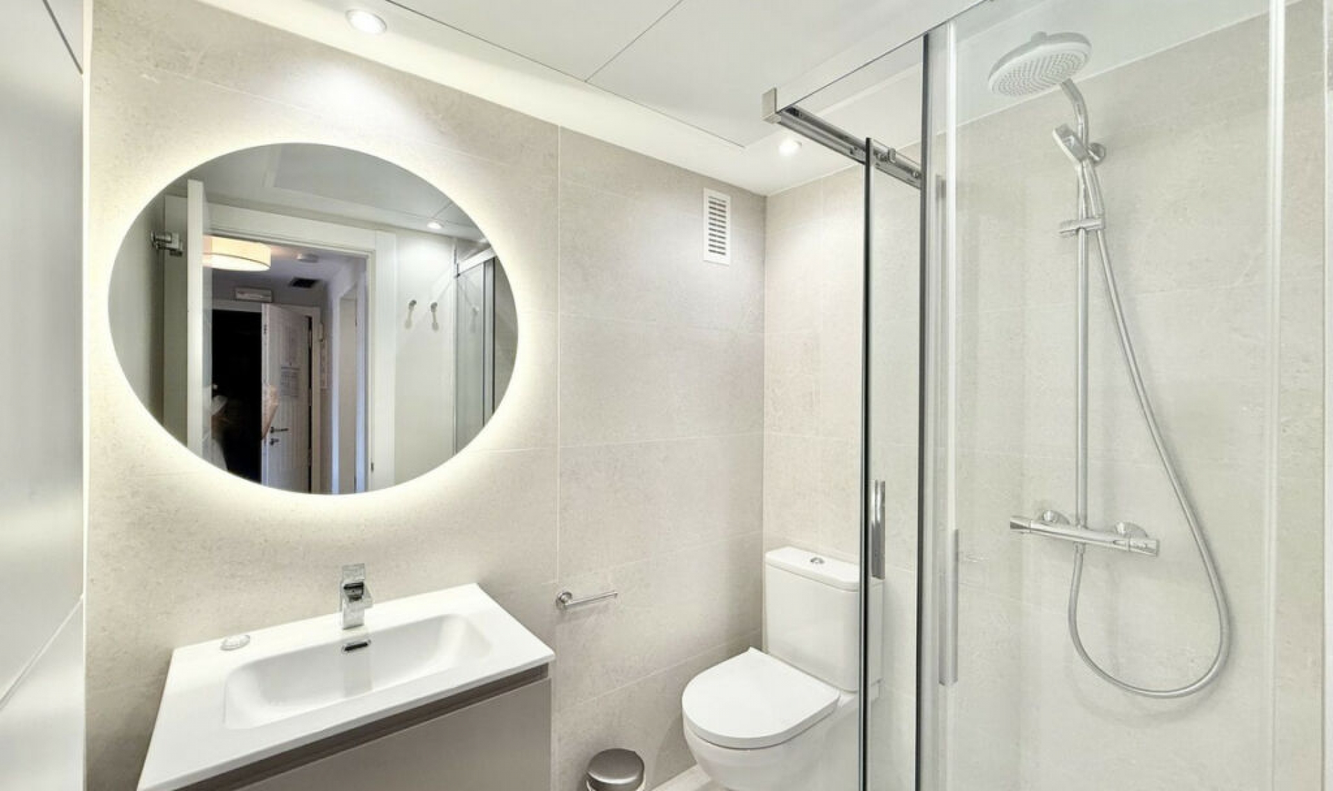 Další prodej - Apartment -
Benahavís