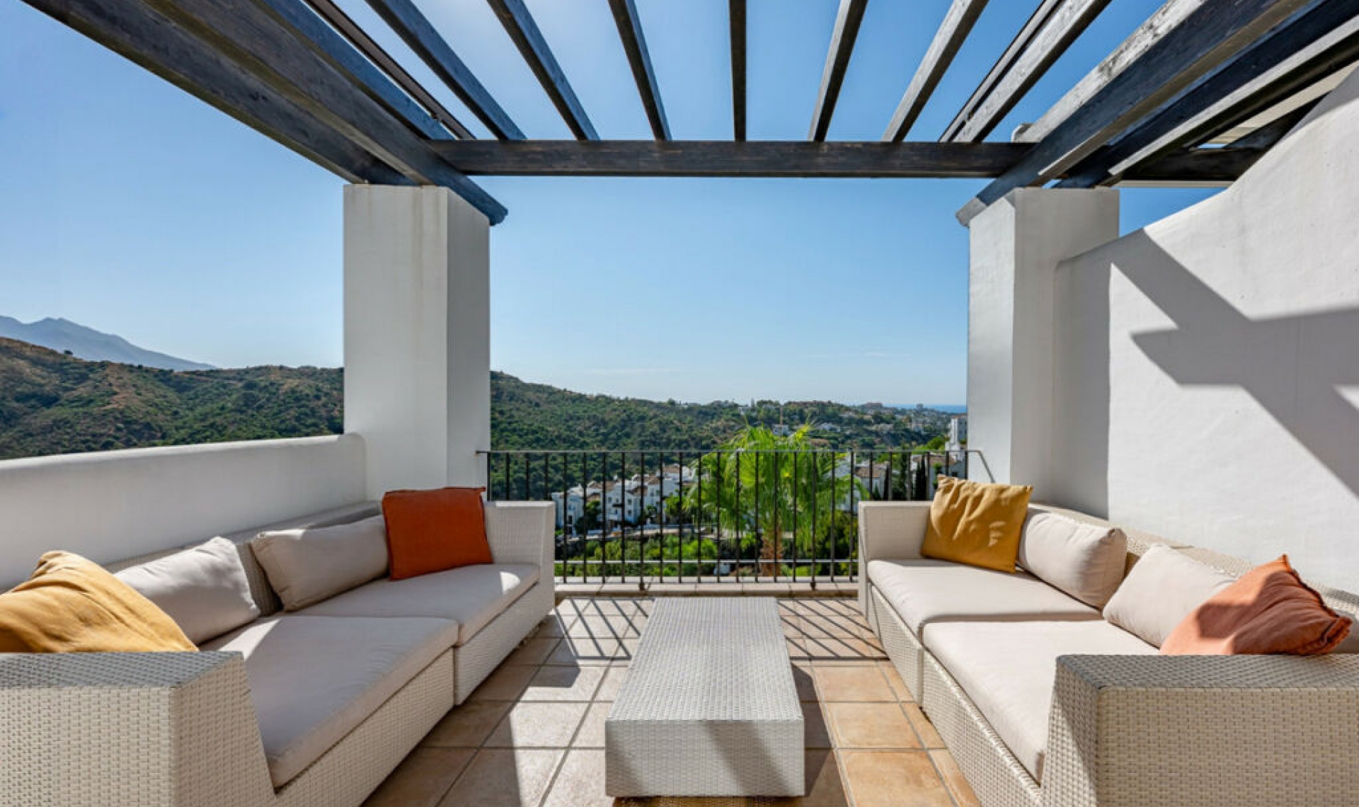 Další prodej - Apartment -
Benahavís