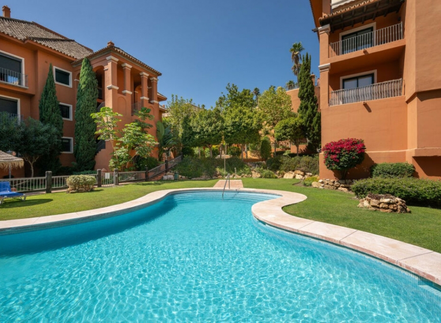 Další prodej - Apartment -
Benahavís